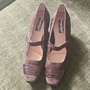 BeautiFeel Women's Suede Flats with Strap